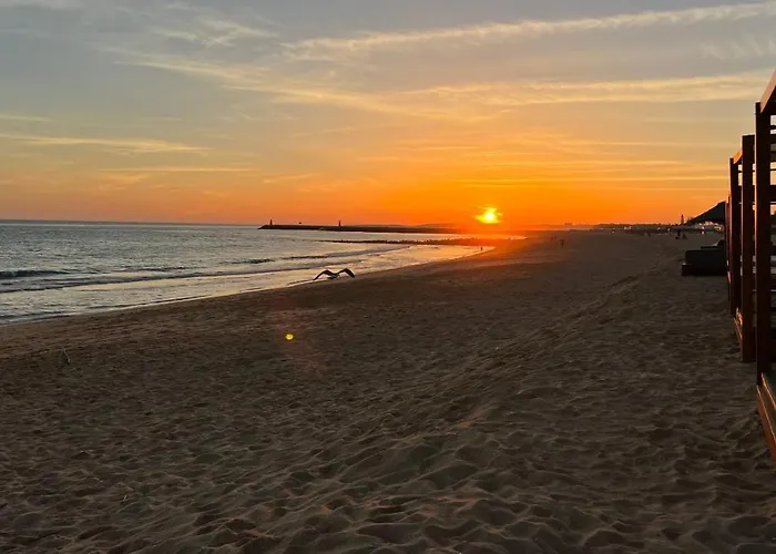 A Santo, - By Urbinvest Algarve *